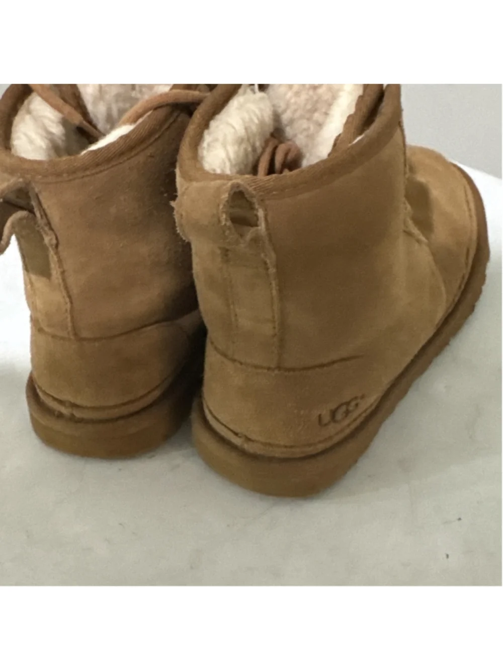 UGG HARKLEY 1017326k CHESTNUT Size 5 Boots Lace Up Kids